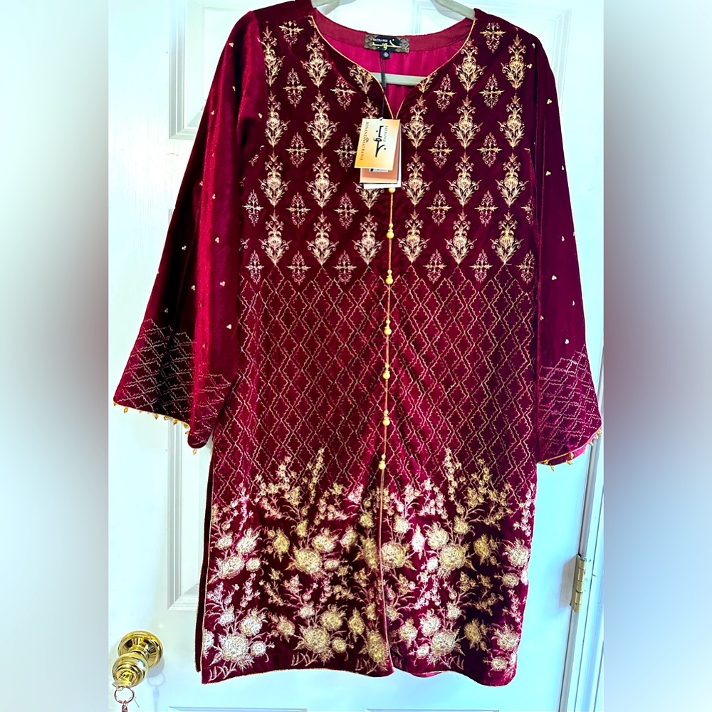 Pakistani designer’s velvet 2 piece suit